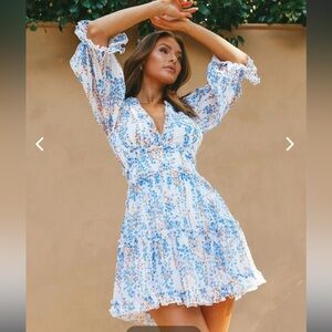 Selfie Leslie LANEY CUTOUT BACK RUFFLE DETAIL FLORAL DRESS WHITE.